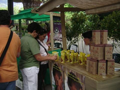 Feria Mercados Verdes Medellin 2010.jpg